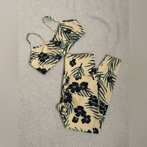 Beyond Yoga Olympus Set